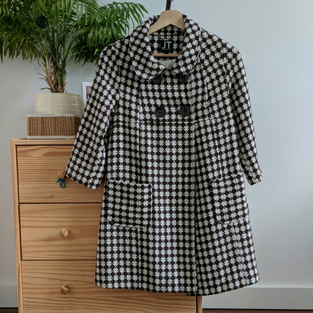 Jennifer Taylor coat